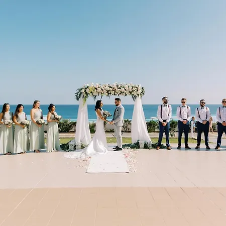 酒店 泰拉索温泉度假&中庭名誉别墅酒店