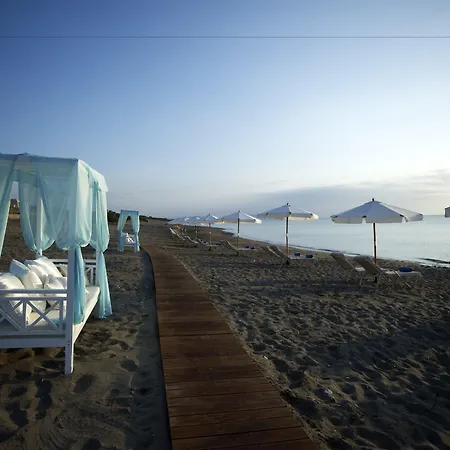 酒店 泰拉索温泉度假&中庭名誉别墅酒店 5*