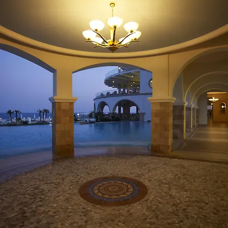 酒店 泰拉索温泉度假&中庭名誉别墅酒店