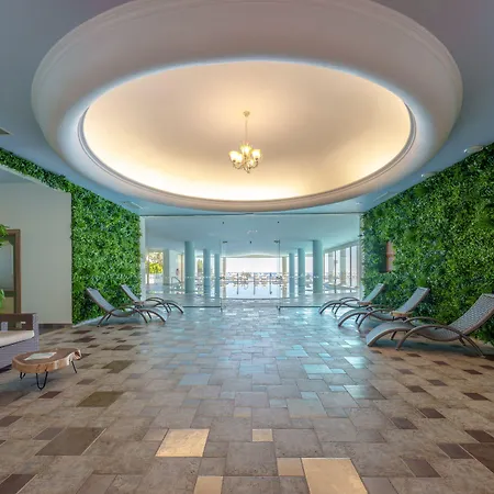 泰拉索温泉度假&中庭名誉别墅酒店 酒店